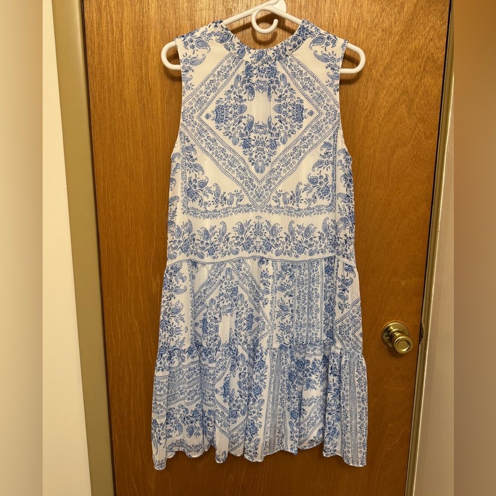 Sz 12 Calvin Klein blue /white paisley print crinklechiffon tiered dress NWOT🐸